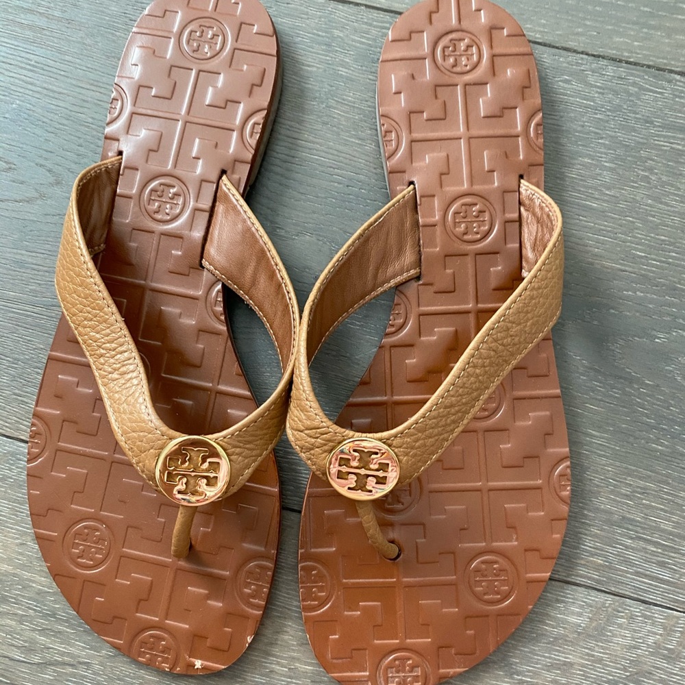 Tory Burch Tan Leather Sandals (Flip Flops)